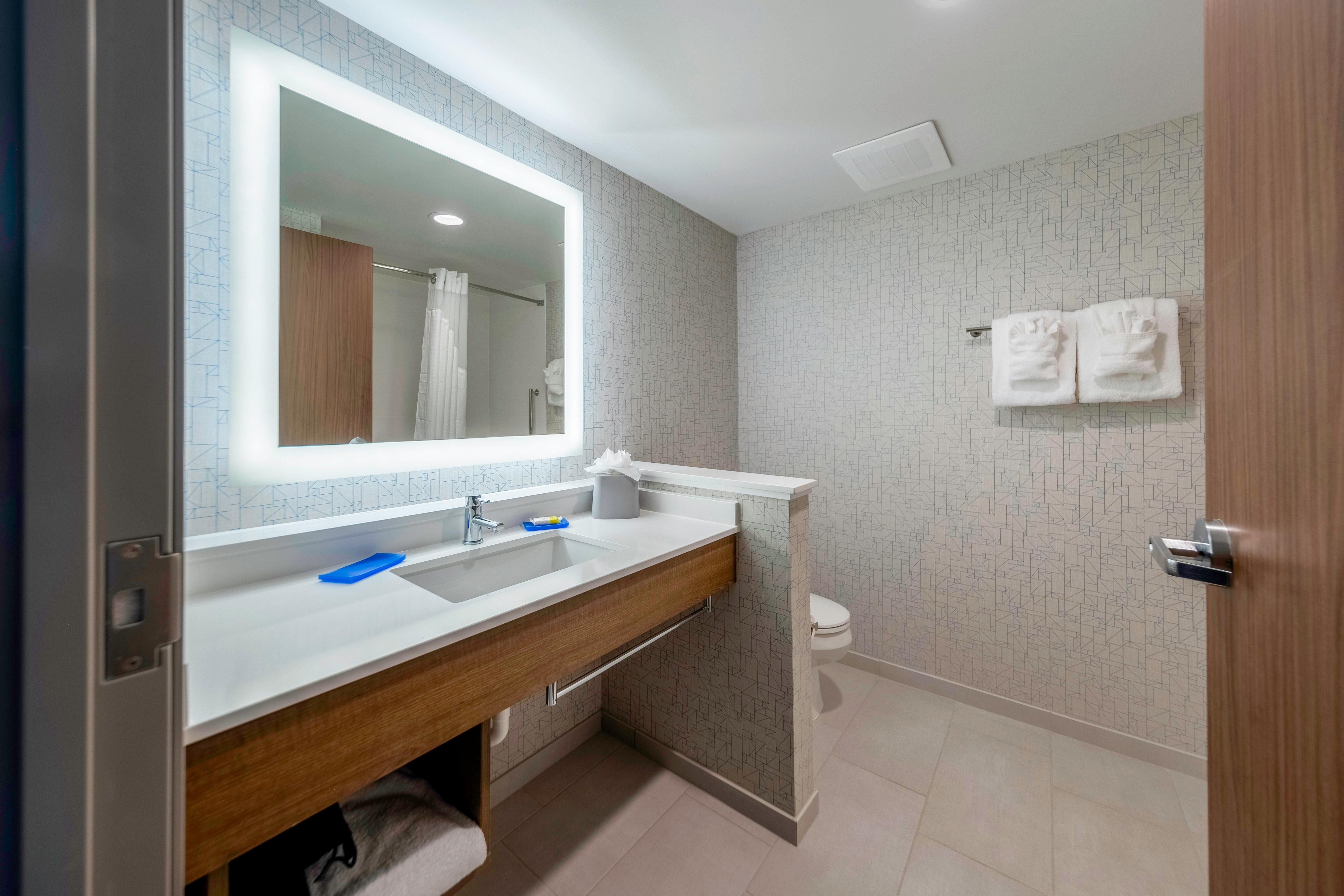 Holiday Inn Express & Suites - Staunton By Ihg Exterior foto
