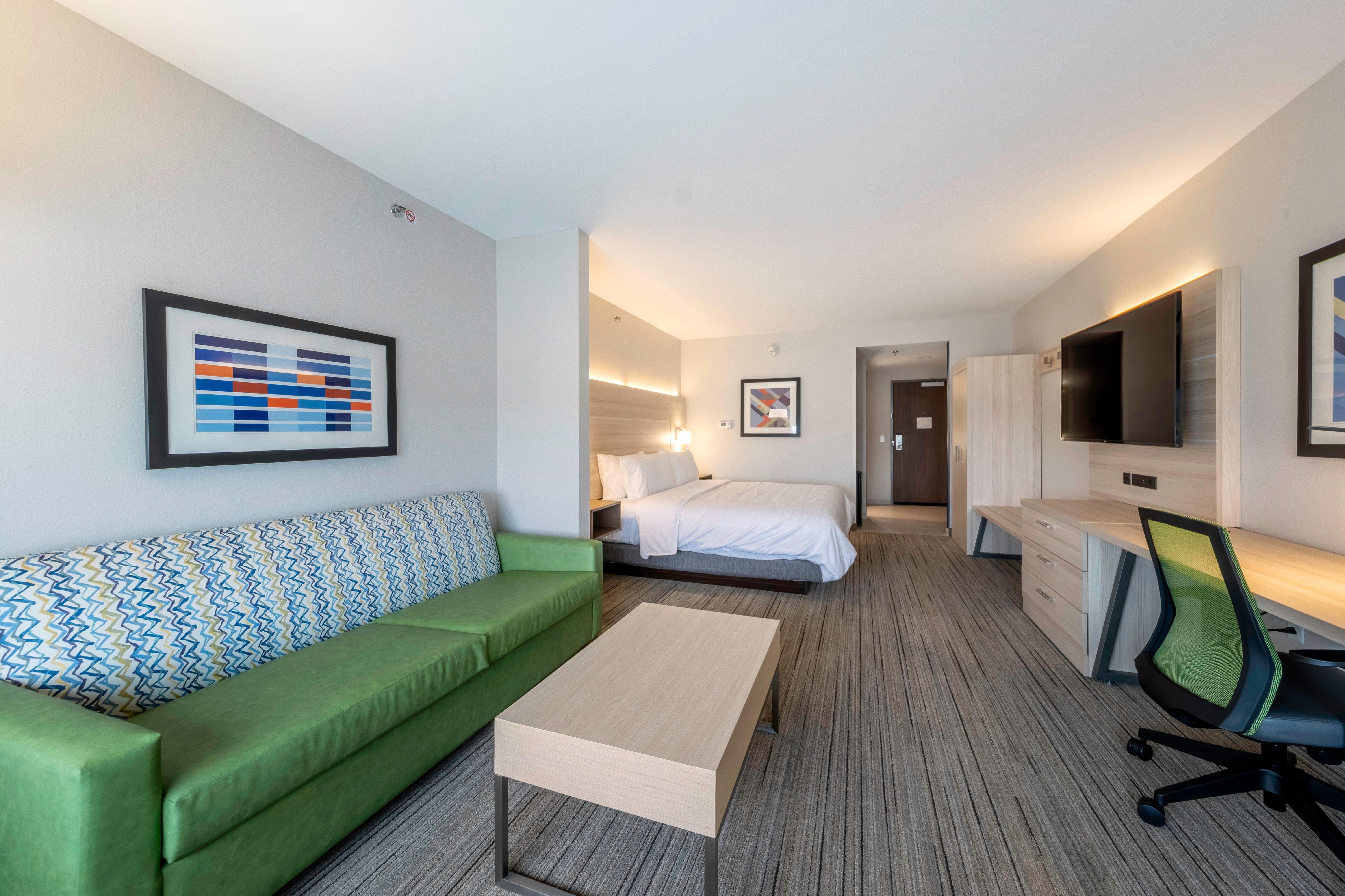 Holiday Inn Express & Suites - Staunton By Ihg Exterior foto